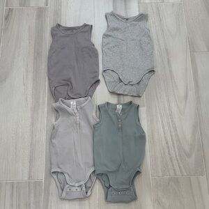 H&M 18M 2T Gray Green Ribbed Adjustable Snap Baby Toddler Sleeveless Bodysuits